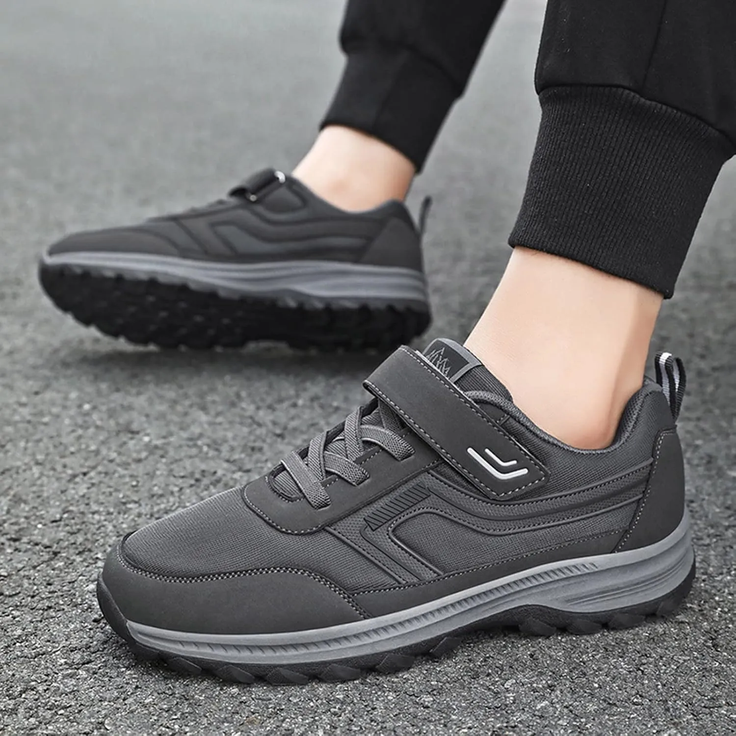 Non Slip Shoes for Men Wide Hiking Shoes Walking Shoes Waterproof Work Shoes Retro Running Shoes Lightweight Trainers