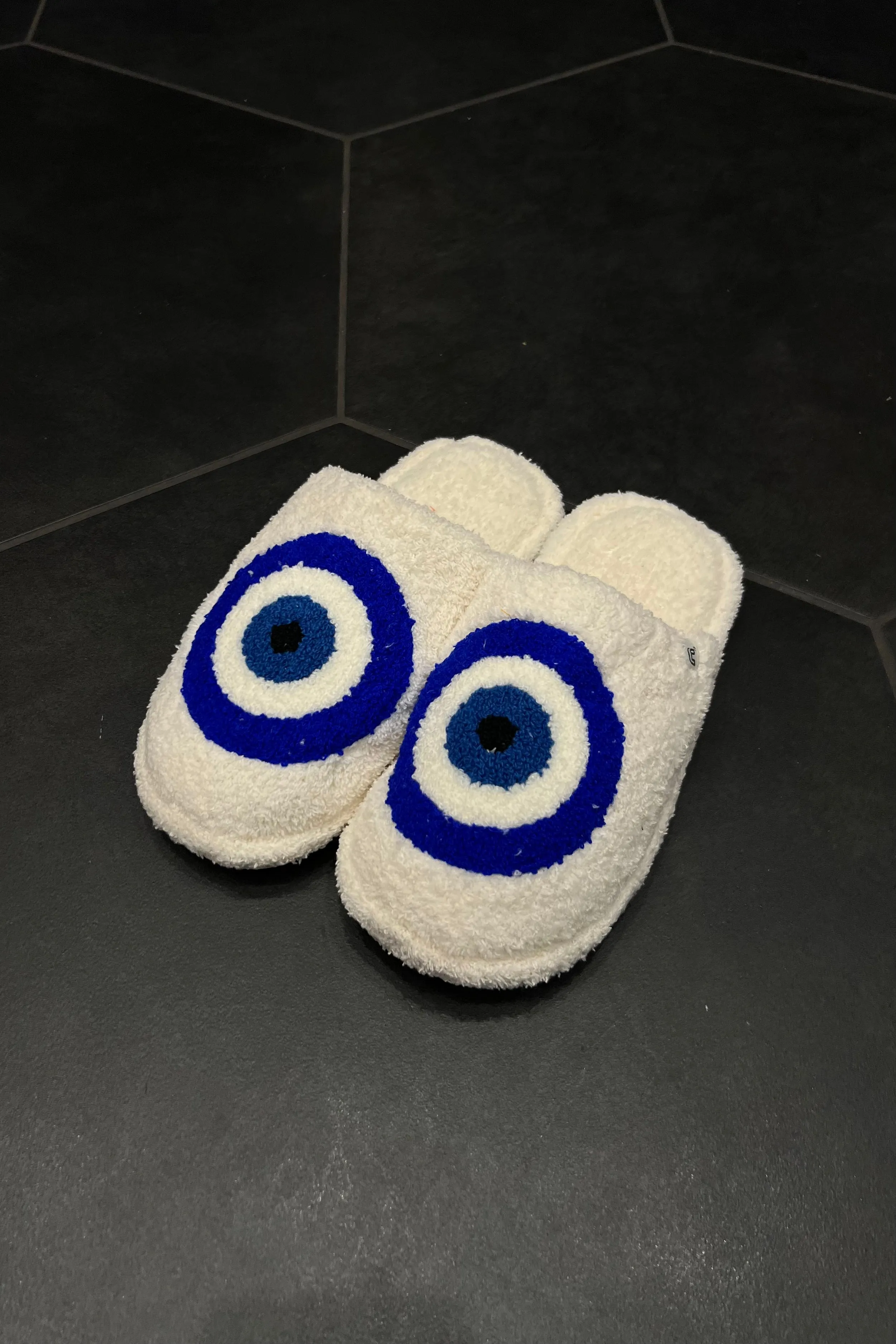 Slippers (23 Color Options)