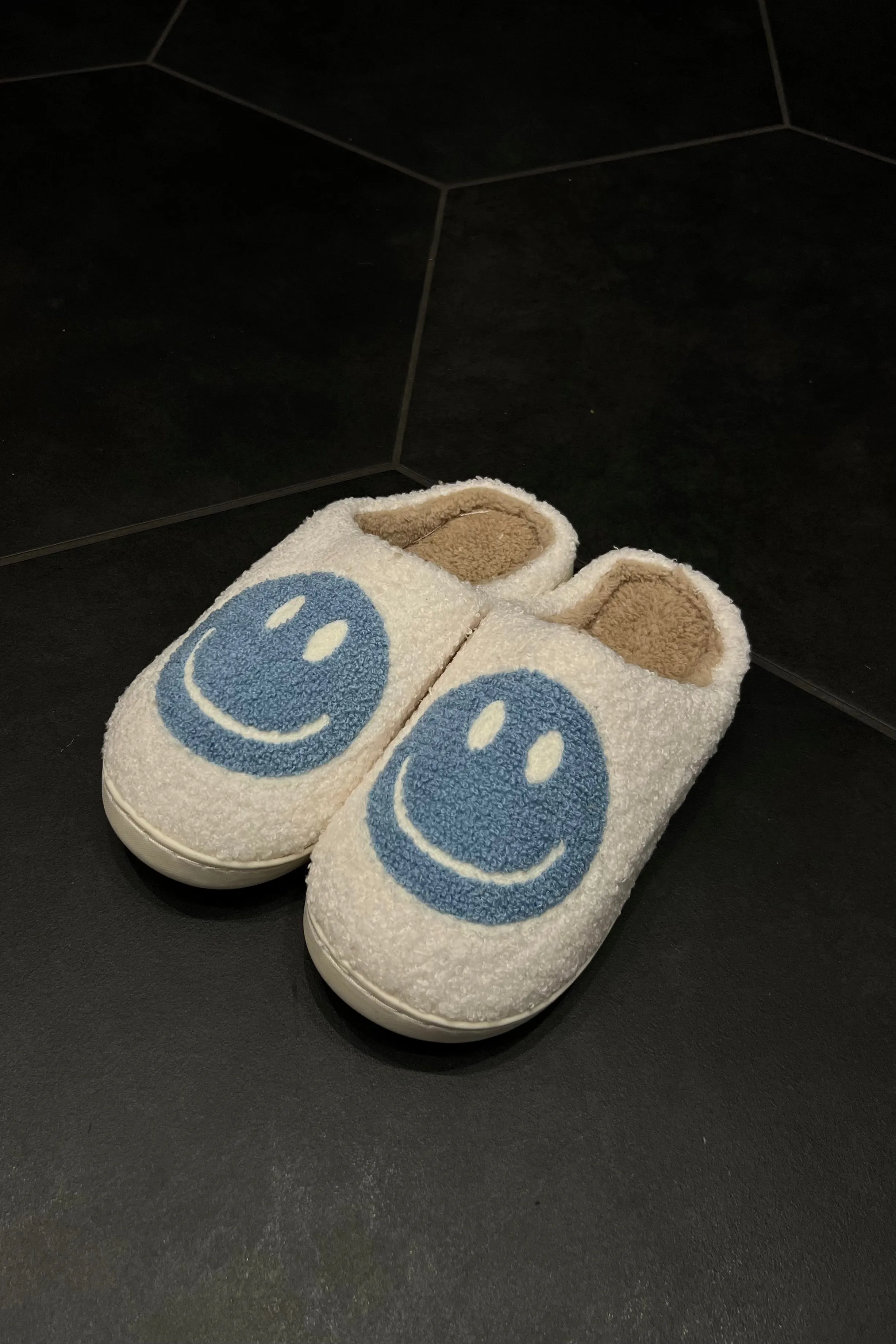 Slippers (23 Color Options)