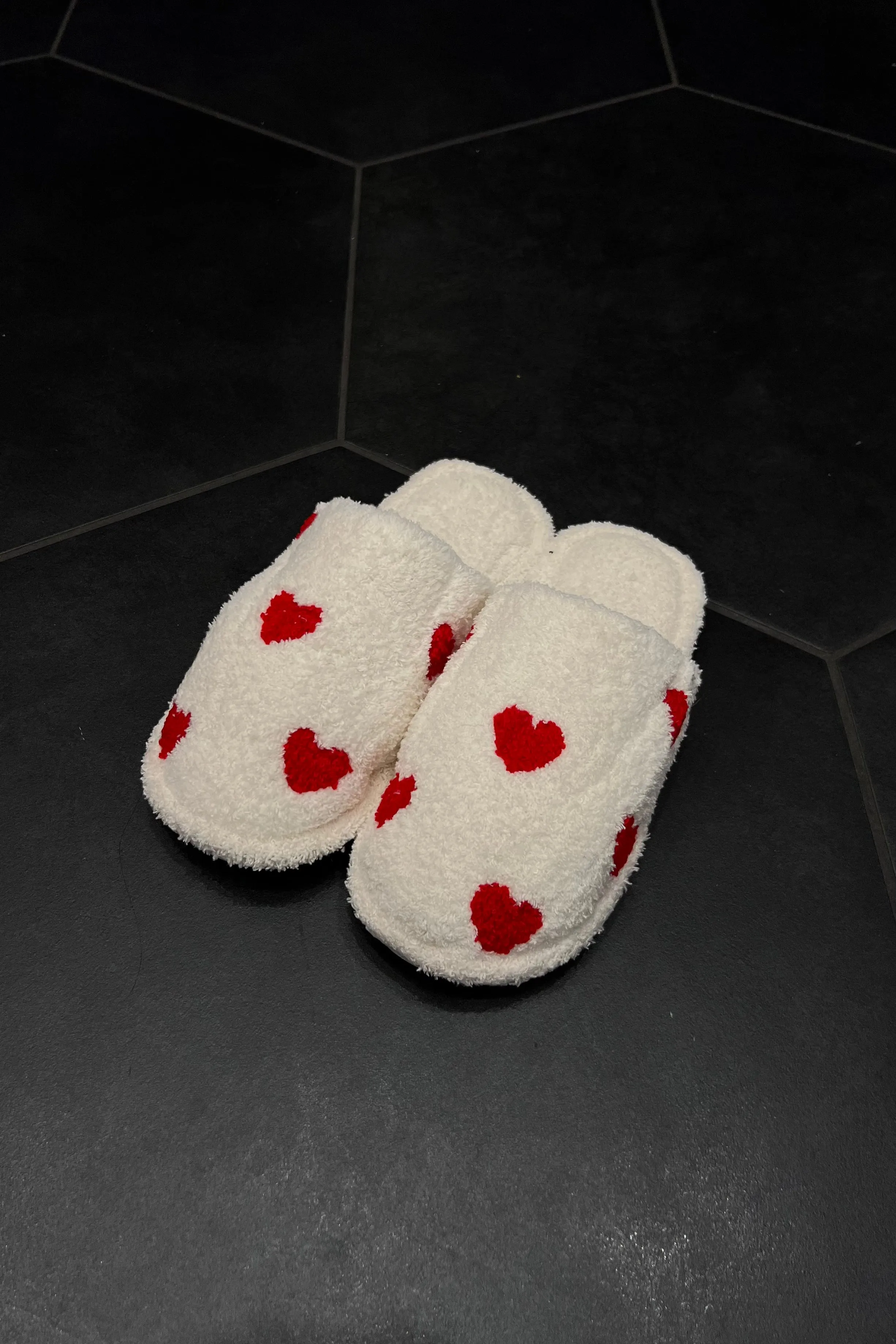 Slippers (23 Color Options)