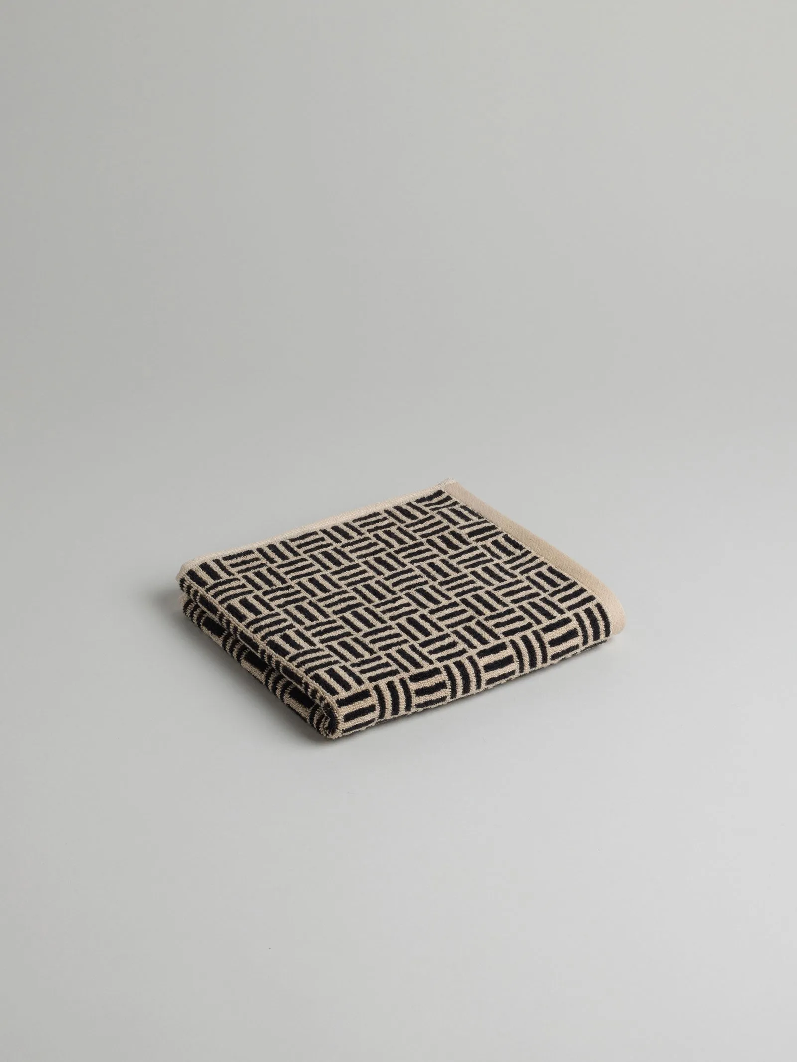 Torrens Hand Towel - Sand/Noir