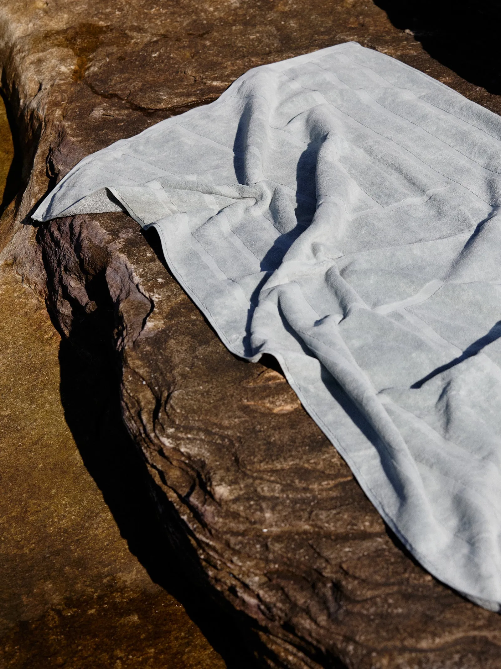 Woodford Pool Towel - Cement
